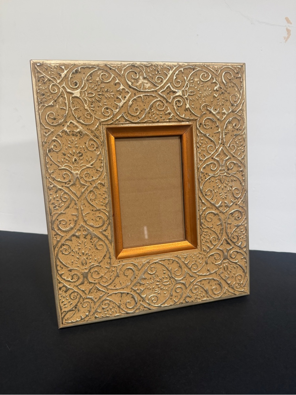 Holland Boone Ornate Metal Over Wood Decorative Picture Frame 10x12 Hold 4X6”